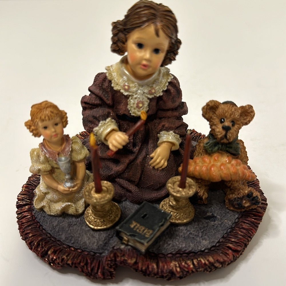 Rachel with Barbara & Matthew… Sabbath Lights. Yesterdays’ Child. (Boyds)